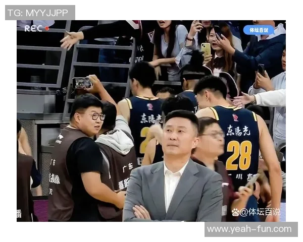 广州篮球队技术争议引发热议球迷与专家各执己见探讨战术与规则 广州篮球队技术争议引发热议球迷与专家各执己见探讨战术与规则