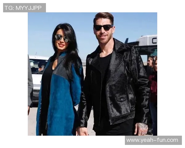 足球明星与女孩的梦幻睡衣时尚搭配展现青春活力与运动魅力 足球明星与女孩的梦幻睡衣时尚搭配展现青春活力与运动魅力